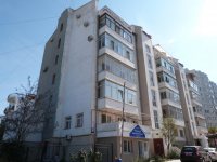 Продам двухуровневую квартиру в Севастополе на Репина 15