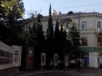 Продам двухкомнатную квартиру в центре Севастополя на Ленина 64